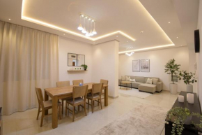 Luxury 2BD Apt in AJMAN, FREE Parking, NEAR Beach